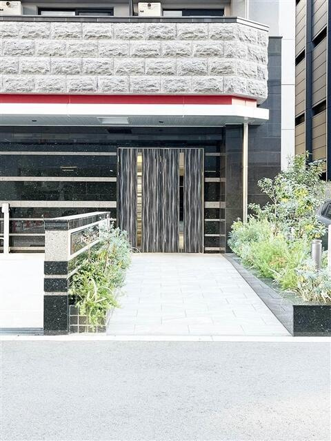S-RESIDENCE新大阪Rishのエントランス