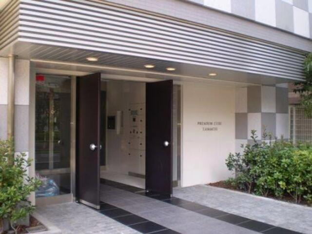 ＰＲＥＭＩＵＭ　ＣＵＢＥ田町(プレミアムキューブタマチ)のエントランス