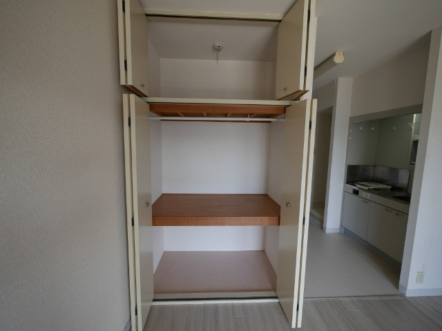 パークアベニュー椎木の収納