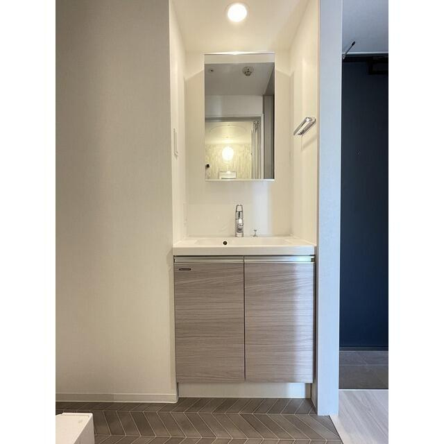 Ｖｉｌｌａ　Ｃｒｅｓｔ　Ｈｉｇａｓｈｉ　Ｕｅｎｏ(ヴィラクレストヒガシウエノ)の洗面所