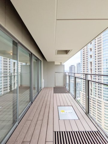 グラングリーン大阪　ＴＨＥ　ＮＯＲＴＨ　ＲＥＳＩＤＥＮＣＥのシャワールーム