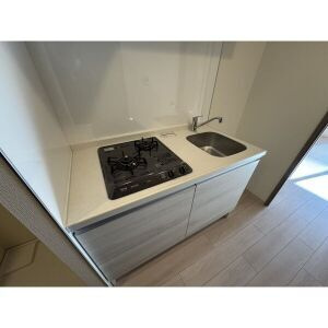 ファステート難波ラグジュのキッチン