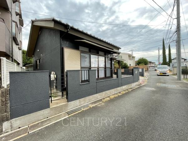 前橋市三俣町中古一戸建ての前面道路含む現地写真
