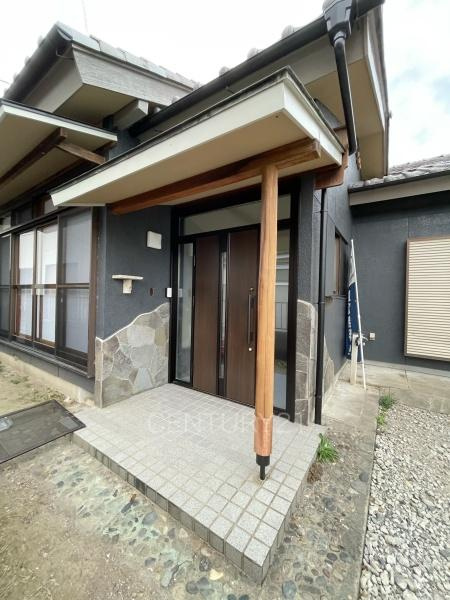 前橋市三俣町中古一戸建ての玄関