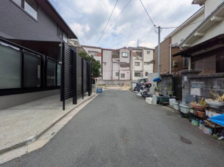 【前面道路含む現地写真】