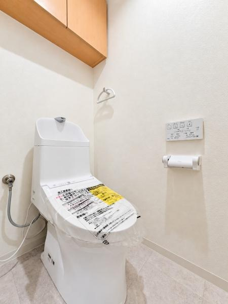フェイム上星川ヒルサイドテラスのトイレ|清潔感のある内装のすっきりとしたデザインのトイレです。
水周りが綺麗だと安心ですね。
