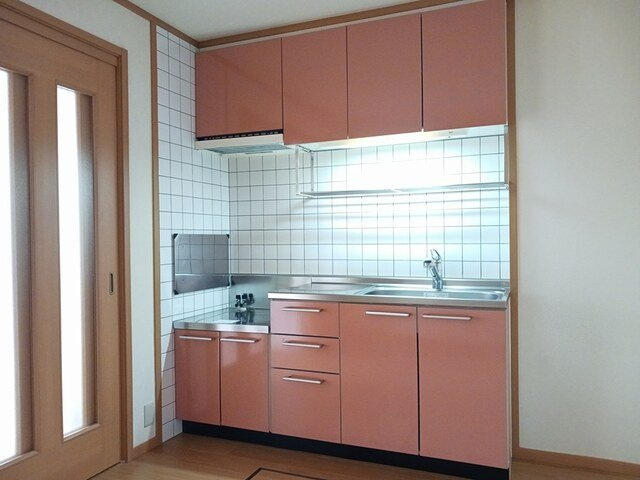 セトルⅡのキッチン|コンパクトなキッチンで掃除もラクラク