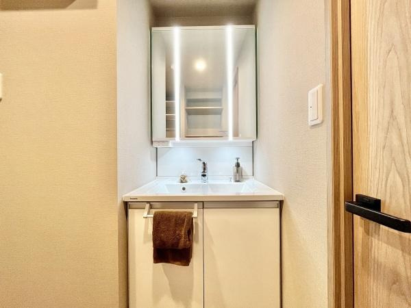 【玄関】 | アンビエントジェームス山一番館