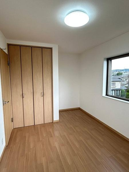 枚方市 楠葉中町　中古 一戸建ての洋室