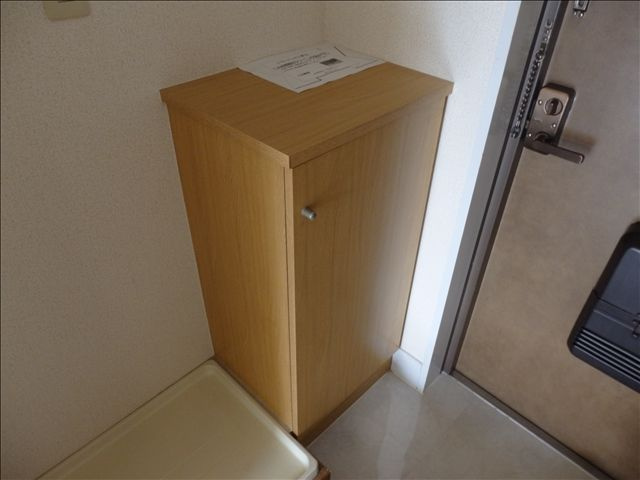 ドミトリー５１８の玄関|ゆったりとした玄関です