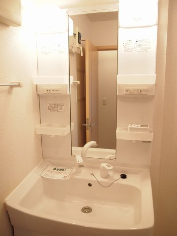 エレガンシア　セターレの洗面所
