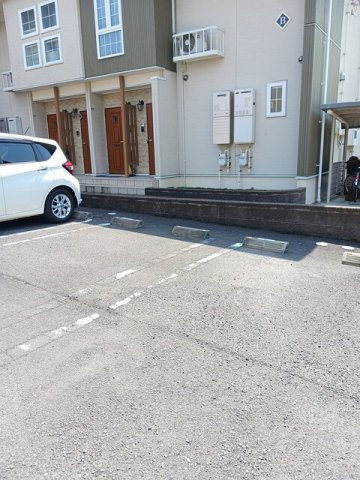 ミルテシェレ　Ｂの駐車場