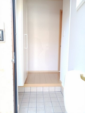 ミルテシェレ　Ｂの玄関