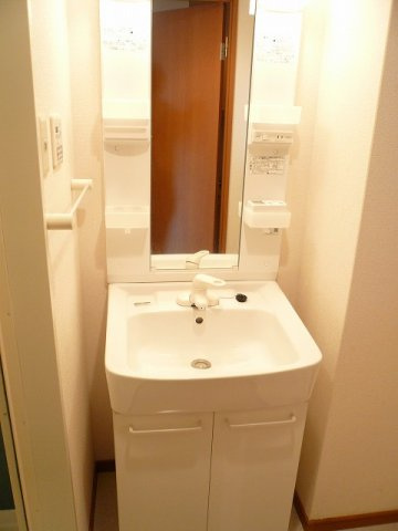 サン　トールの洗面所