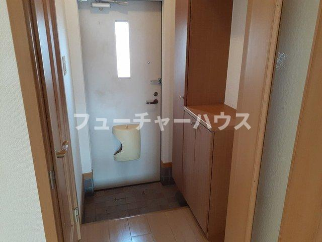ハピネスＡの玄関|きれいな玄関です