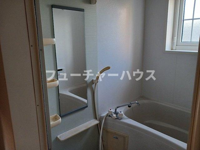 フェアリーⅡの浴室|日々の疲れを癒すお風呂付です