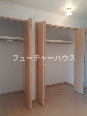 レジェンドの収納|こまごまとしたものを収納できそうですね