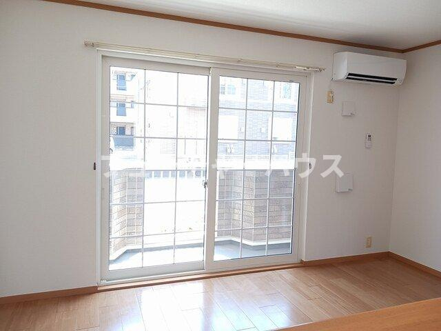 ラフィーネ緑岡Ｂの居間・リビング