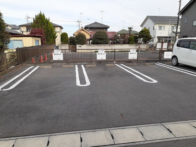 コーポラス　高橋の駐車場