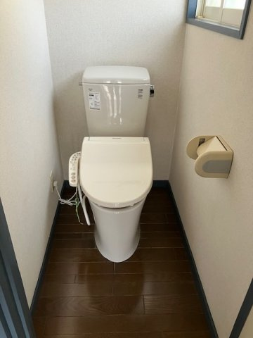 パステルコートEASTのトイレ|落ち着いた色調のトイレです
