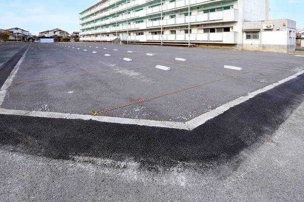 ビレッジハウス八女室岡2号棟の駐車場|駐車場に車を止められます