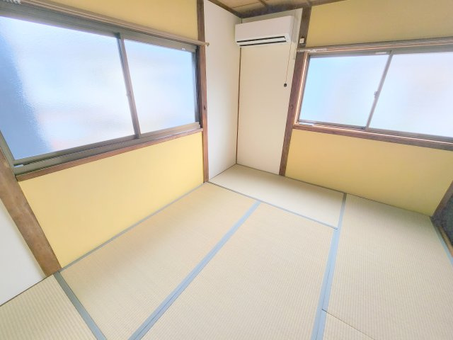 生駒市俵口町の一戸建ての和室