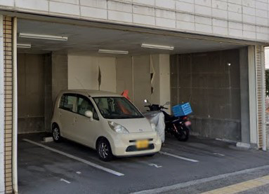 クレール住道の駐車場