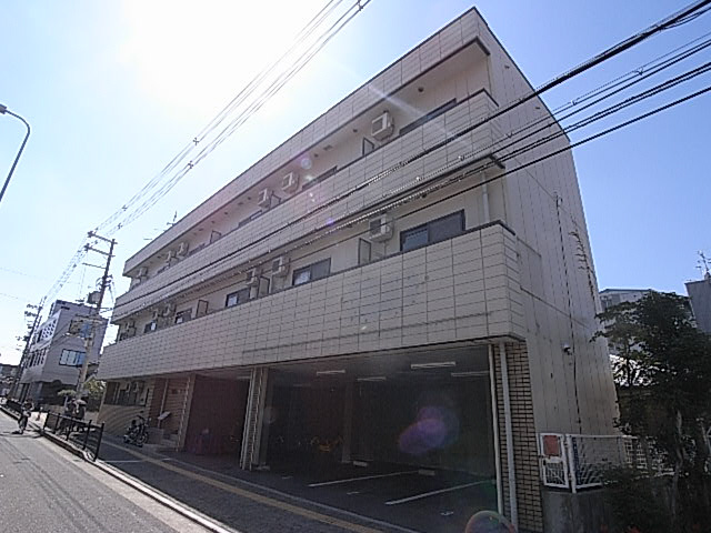 クレール住道の外観