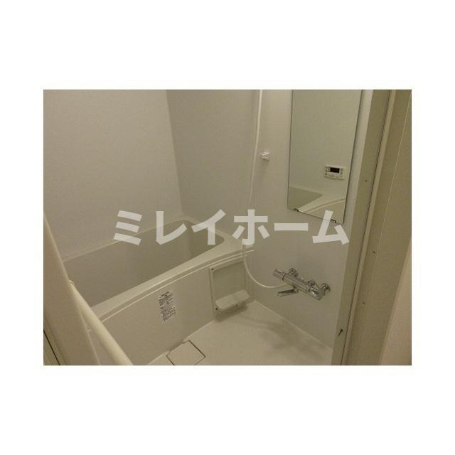 中川フラッツの浴室