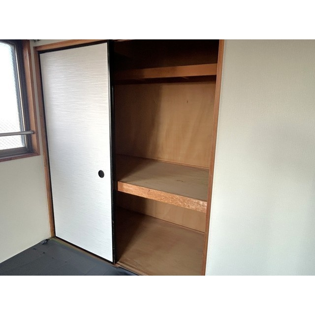 NBMの内装|明るい色調の室内です