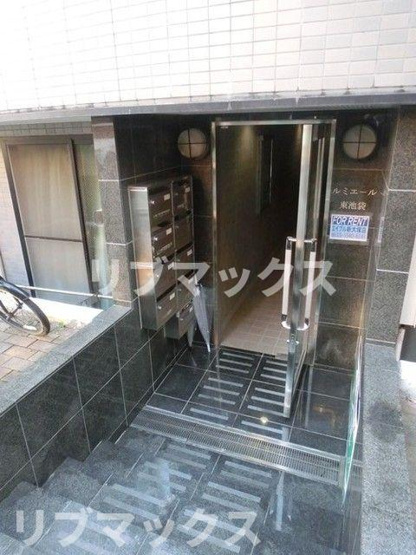 【エントランス】ルミエール東池袋