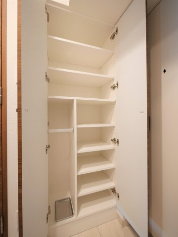 ラフィスタお花茶屋の内装