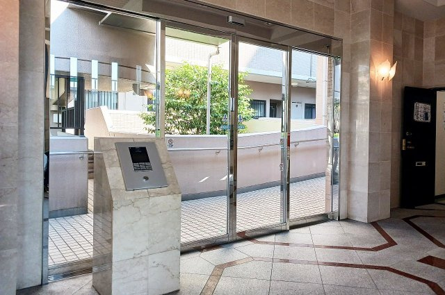 クォーレ岸和田の防犯設備|オートロックシステム