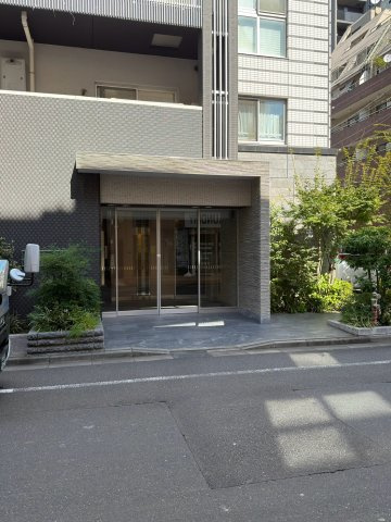 リストレジデンス上野黒門町のエントランス|清潔なエントランスです