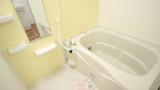 ボンヴィラージュの浴室|落ち着いた空間のお風呂です