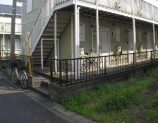 シャルマン越谷Ｂのエントランス
