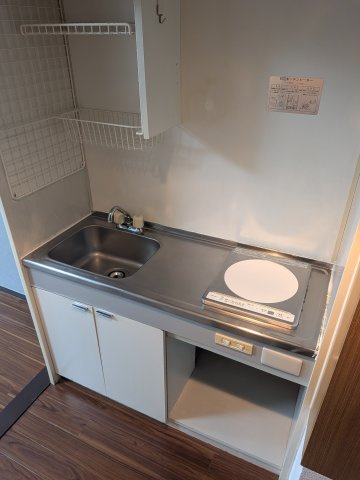 【キッチン】 | コーポサンライズ西田 | 料理がしやすいシステムキッチンです