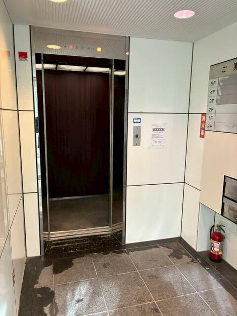 【玄関】