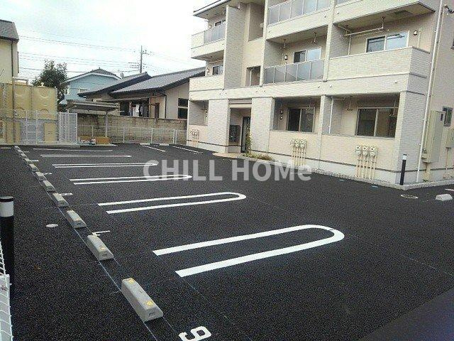 ウェル　パーク　Ⅱの駐車場|当社、チルホームのHPもご覧ください(^^)/物件情報多数♪