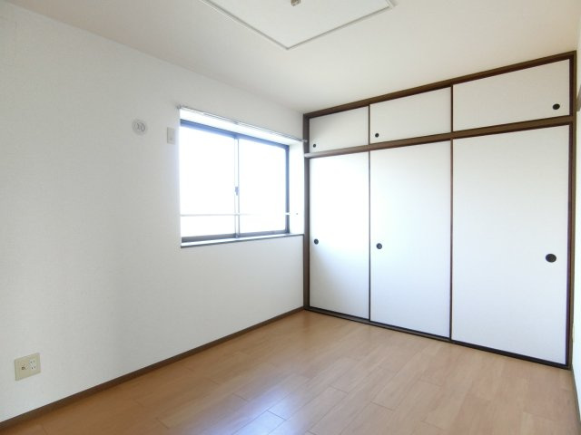 グランメール旗ヶ崎Ⅰの洋室