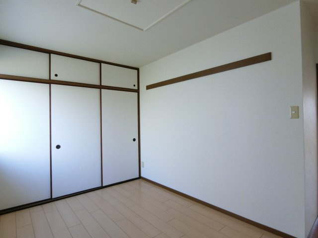 グランメール旗ヶ崎Ⅱの洋室