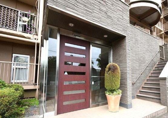 ガーデンシティ狭山　壱号館のエントランス