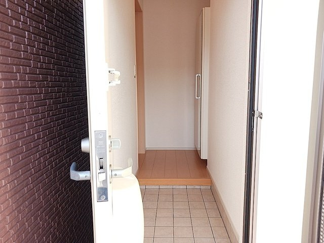 クロッシングⅡＡの玄関