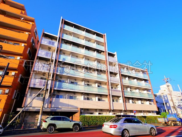 AZEST田無の外観