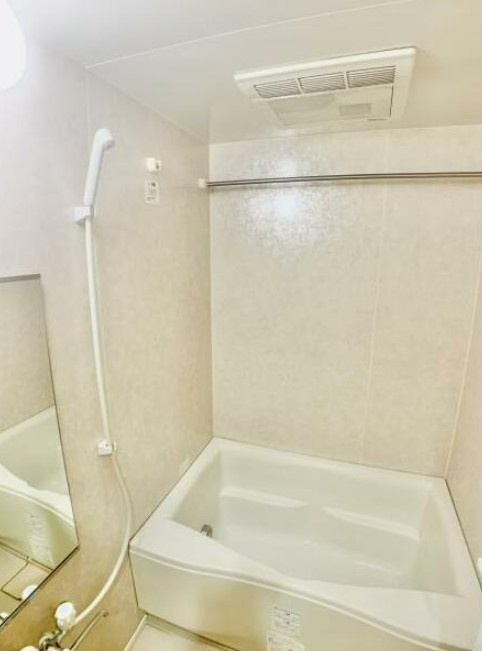 調布市布田４丁目の賃貸マンションの浴室