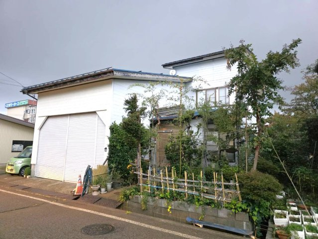 上越市北本町3丁目中古物件の外観