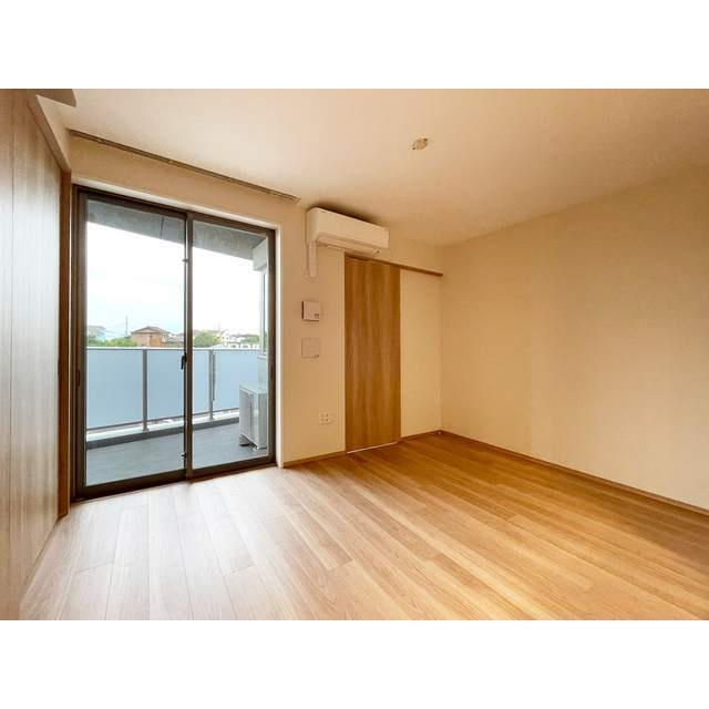 川崎市多摩区西生田３丁目の賃貸マンションの居間・リビング