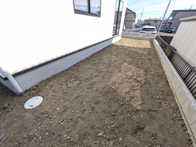 日立市小木津町　第6　新築戸建て　2号棟の庭|日当たりや広さを現地で体感してください。理想のガーデニングや家庭菜園を始めてみませんか。