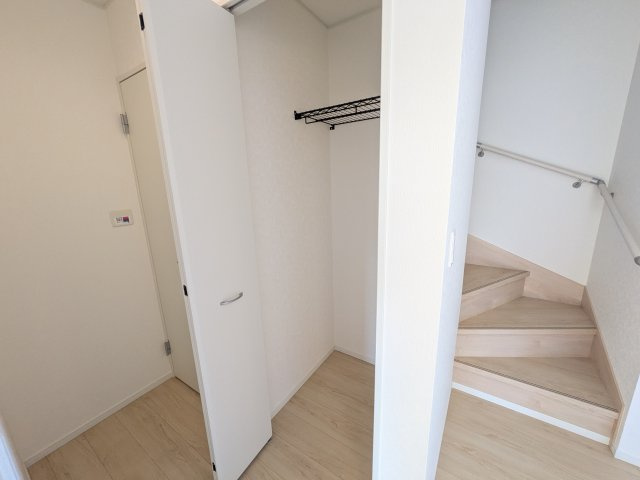 日立市小木津町　第6　新築戸建て　2号棟の収納