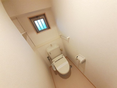 【トイレ】 | エレガントハウス（Ｄ） | コンパクトで使いやすいトイレです